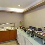 Otel Africa Rhodes City