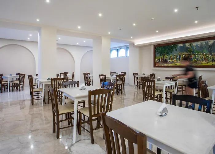 Africa 2* Rhodes City