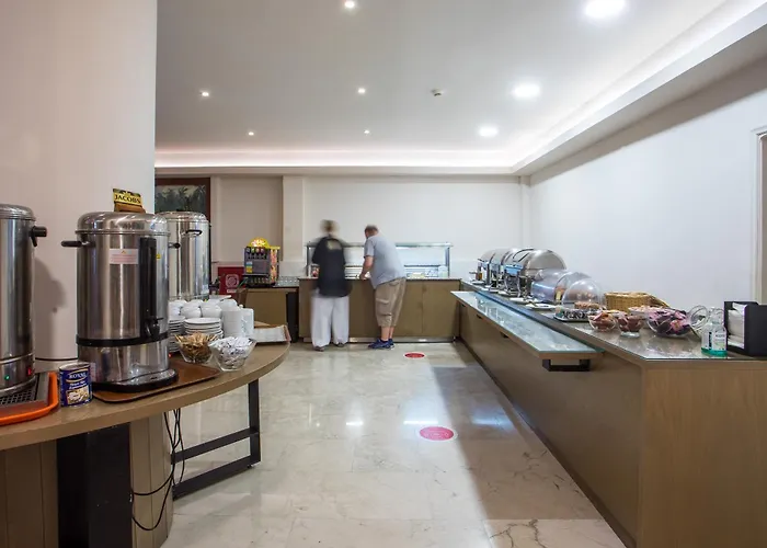 ホテル アフリカ 2*