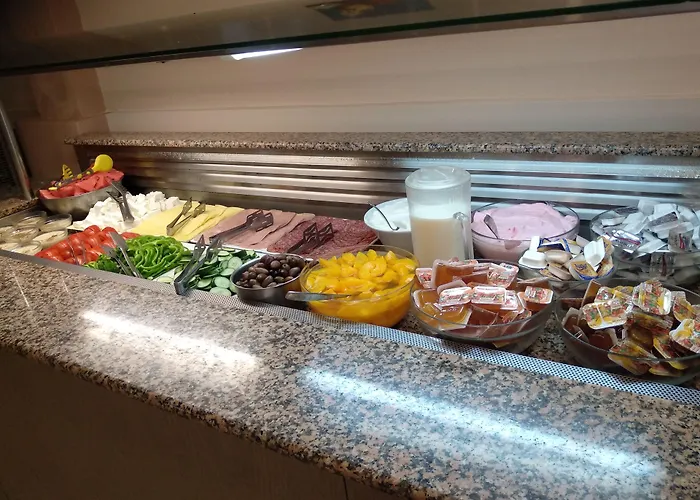 アフリカ ホテル 2*